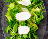 Foto del paso 2 de la receta: Ensalada de lechuga, rúcula y canónigos