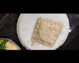 A picture of step 8 of Aloo suji toast.