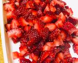 A picture of step 1 of Homemade strawberry jam.
