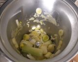 Foto del paso 1 de la receta Puré de puerro y patatas en Thermomix tm21