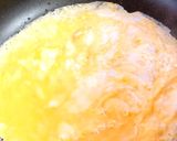 A picture of step 5 of Easy for Everyone! Popular Minced Meat and Onion Omelet.