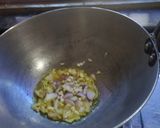 A picture of step 2 of Straw Mushroom Besar.