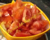 A picture of step 3 of Instant raw tomato pickle.