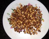 A picture of step 1 of Roasted chana.