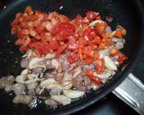 Foto langkah ke 2 dari resep Tumis T3 Tempe Teri Terong bumbu iris simple.