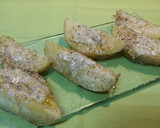 Foto del paso 5 de la receta: Patatas al ajo y guindilla con parmesano