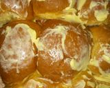 A picture of step 4 of Easter party snack.