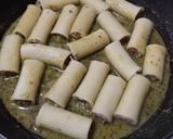 Foto del paso 6 de la receta: Rigatonis rellenos de carne asada en salsa pesto