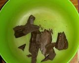 A picture of step 5 of Chocolate box cake.