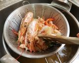 Foto del paso 4 de la receta: Caldo de gambas