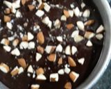 चाॅकलेट ब्राउनी इन कुकर (Chocolate Brownie In Cooker Recipe In Marathi) रेसिपी स्टेप 5 फोटो 