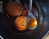 A picture of step 5 of Jalebi.