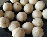 A picture of step 5 of Coconut Ladoo.