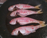 Foto del paso 2 de la receta: Salmonetes a la plancha