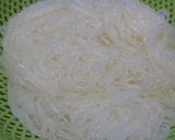 Hình bước làm 3 của món Miến xào cua