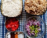 A picture of step 1 of Leftover Roti And Puffed Rice Chevda.