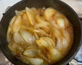 A picture of step 4 of Spring Onion Gratin Soup.