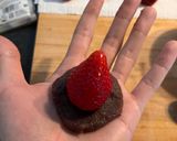 A picture of step 7 of Strawberry Mochi (いちご大福).