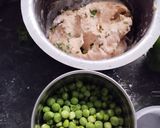मटर के पराठे (Matar Parathe Recipe In Marathi) रेसिपी स्टेप 1 फोटो 