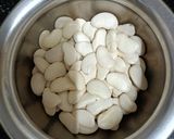 A picture of step 1 of Lima Beans With Macaroni.