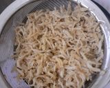 Foto langkah ke 2 dari resep Tumis teri cabai.