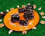 ચોકલેટ ડ્રાયફ્રુટ્સ ચીક્કી (Chocolate Dryfruits Chikki Recipe In Gujarati) રેસીપી સ્ટેપ6ફોટો