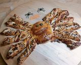 Une image de l'étape 6 de 🕷️ Feuilleté à la tomate araignée (Halloween).