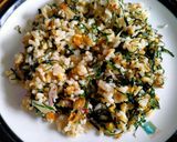 Foto langkah ke 3 dari resep Nasi Goreng Simple Daun Mengkudu.