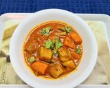 A picture of step 4 of Aloo Potoler Rasa.
