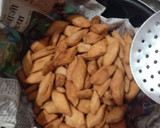 मीठे शक्कर पारे (meethe shakkarpare recipe in Hindi) रेसिपी चरण 4 फोटो