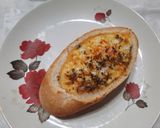 Foto del paso 8 de la receta: Volcán de pan con queso y algo más