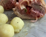 Foto del paso 8 de la receta: Pollo relleno con papas noisette de queso