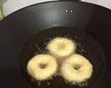 Foto langkah ke 4 dari resep Donat Kampung Oles Mesis.