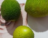 A picture of step 2 of Crispy Fried Spiny Gourd.