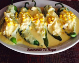 Foto del paso 5 de la receta: Chiles chilaca rellenos de pollo con salsa de elote💖