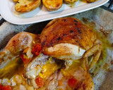 Foto del paso 3 de la receta: Pollo con patatas, fruta y verduras al horno para Navidad 🎄