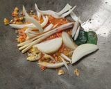 Foto langkah ke 3 dari resep Udang Saus Padang.