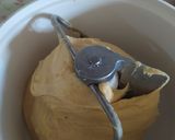 Foto langkah ke 3 dari resep Roti Empuk (Resep Dasar Roti) Ibu Fatmah Bahalwan.