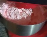 A picture of step 9 of Red velvet meringue cupcakes.