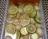 Foto langkah ke 3 dari resep Manisan Buah Rambutan.