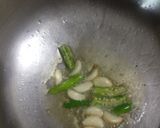 A picture of step 2 of Besan pithla recipe.
