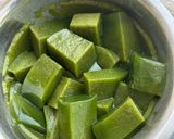 Hình bước làm 6 của món Sương Sâm Vò Từ Lá Không Bị Bọt