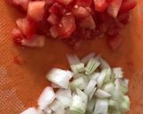 Foto del paso 2 de la receta: Pico de Gallo o Salsa Mexicana (sin chile)