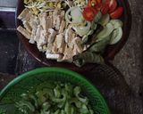 Foto langkah ke 1 dari resep Tumis Pare Campur Tempe.