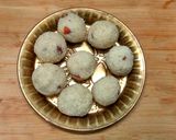 ரவா லட்டு(Rava Ladoo Recipe in Tamil) ரெசிபி ஸ்டேப் 3 புகைப்படம்