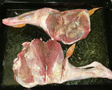 Foto del paso 3 de la receta: Pierna y paletilla de cordero al horno 😋😋😋