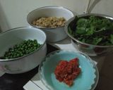 Foto langkah ke 1 dari resep Sayur oncom feat. Lenca dan daun kemangi.