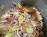 A picture of step 1 of Pyaaz Aaloo Salan.