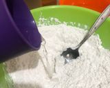 Foto langkah ke 2 dari resep Kue beras (ttoek).