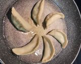 Foto del paso 5 de la receta: Gyozas de Reina Pepiada
